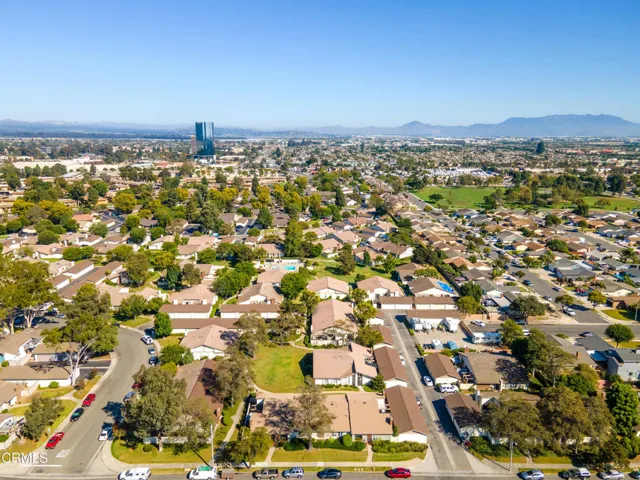 2238 N H St MLS-31