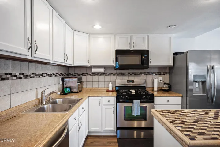 2238 N H St MLS-12