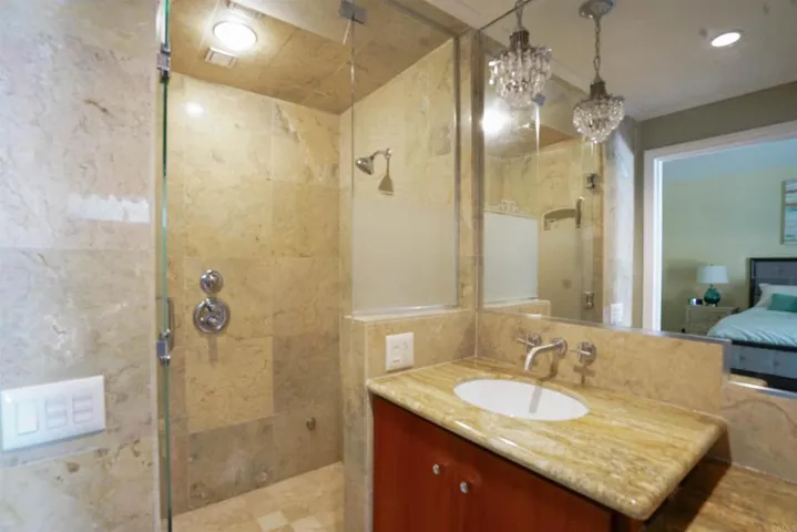 848 Rio Claro Court, Oceanside, California 92057