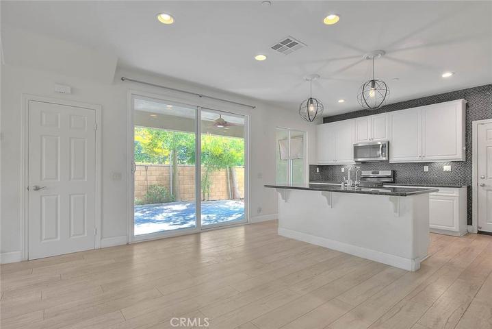 7031 Talasi Drive, Eastvale, California 92880