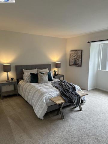 535 Woodside Oaks Unit 2, Sacramento, California 95825