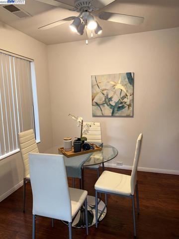 535 Woodside Oaks Unit 2, Sacramento, California 95825