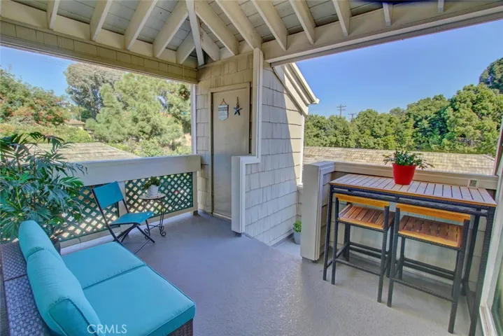 7402 Yellowtail Drive Unit 202, Huntington Beach, California 92648
