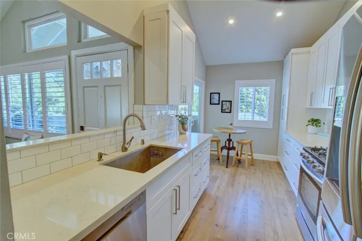 7402 Yellowtail Drive Unit 202, Huntington Beach, California 92648