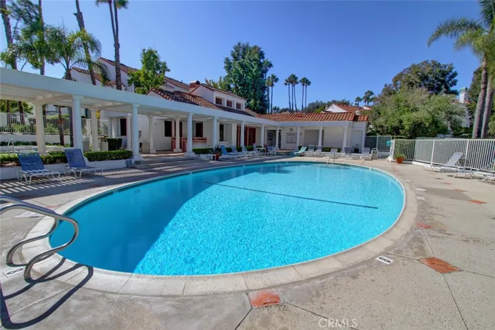 7402 Yellowtail Drive Unit 202, Huntington Beach, California 92648