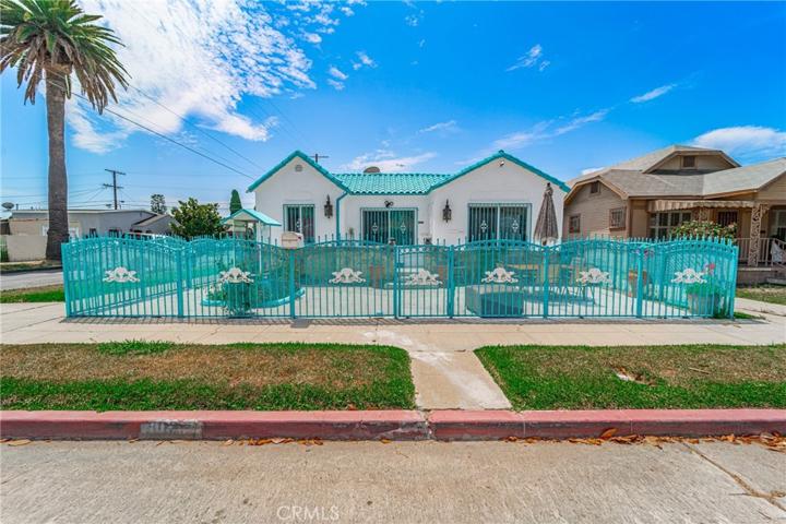 1502 W 65th Street, Los Angeles, California 90047