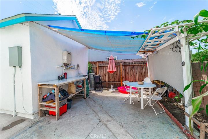 1502 W 65th Street, Los Angeles, California 90047