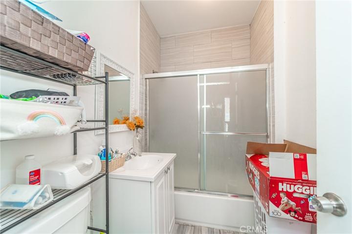 1502 W 65th Street, Los Angeles, California 90047