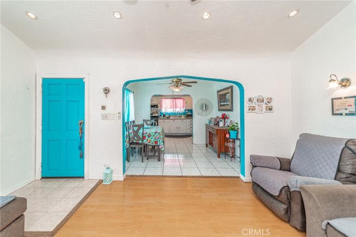 1502 W 65th Street, Los Angeles, California 90047