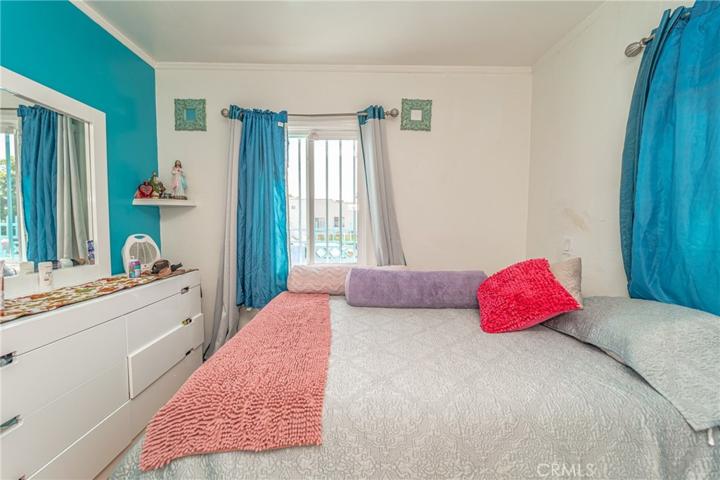 1502 W 65th Street, Los Angeles, California 90047