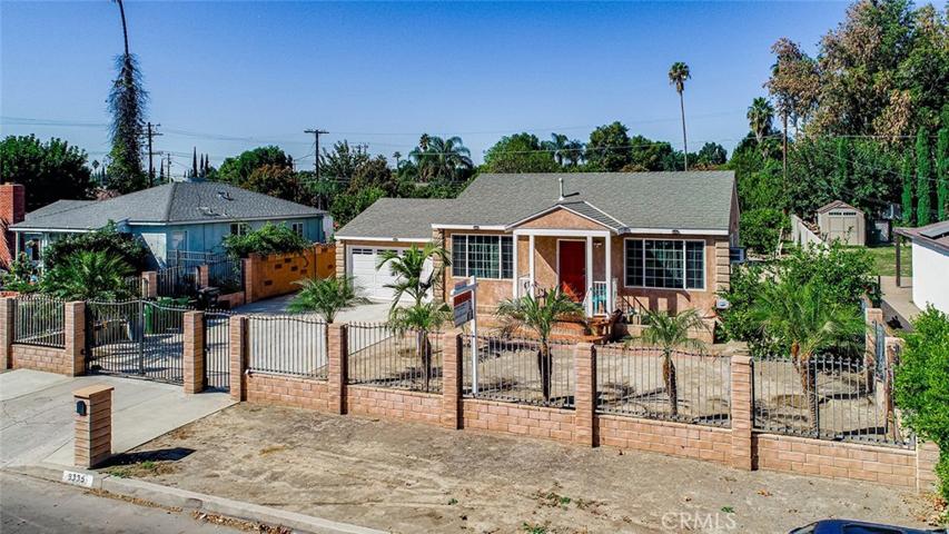 8335 Quartz Avenue, Winnetka, California 91306