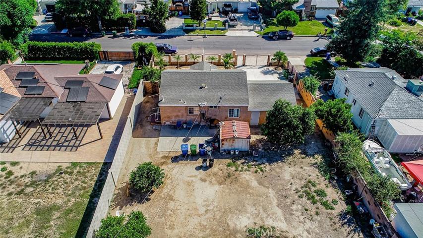 8335 Quartz Avenue, Winnetka, California 91306
