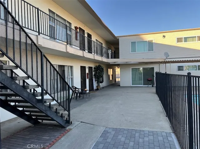 1248 W Stoneridge Court Unit 8, Ontario, California 91762