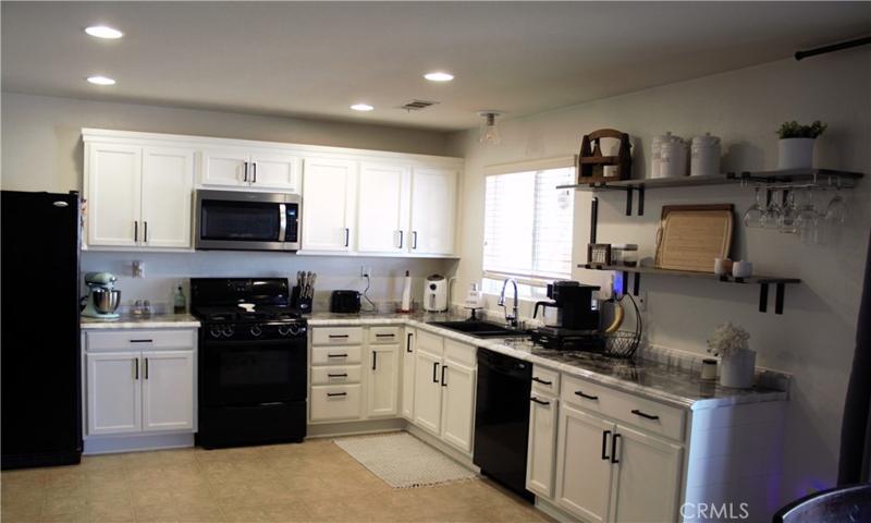 15872 Jericho Way, Victorville, California 92394