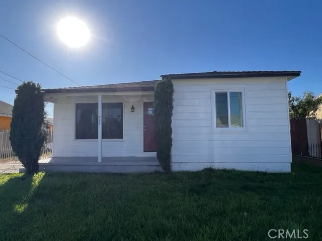 611 N Mayo Avenue, Compton, California 90221