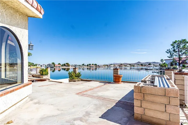 27615 Silver Lakes, Helendale, California 92342