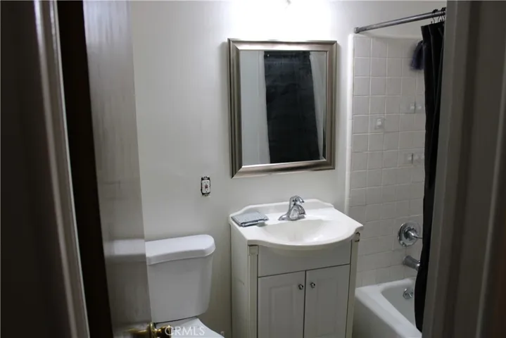 4848 W 120th Street, Hawthorne, California 90250
