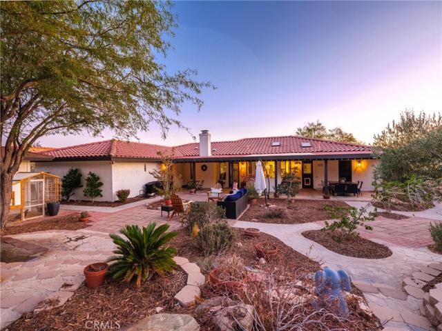 17053 Tiama Road, Apple Valley, California 92307