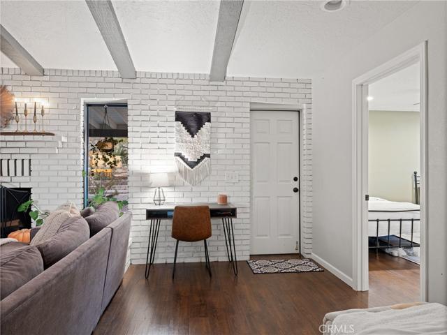 17053 Tiama Road, Apple Valley, California 92307