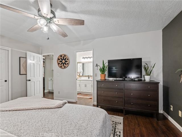17053 Tiama Road, Apple Valley, California 92307