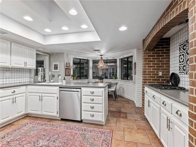 17053 Tiama Road, Apple Valley, California 92307