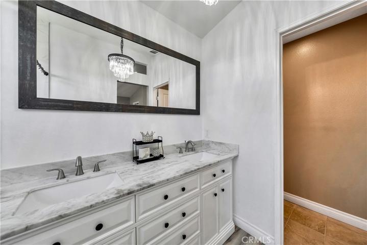 858 Rock Ridge Court, Corona, California 92878