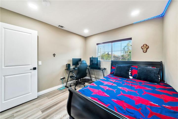 858 Rock Ridge Court, Corona, California 92878