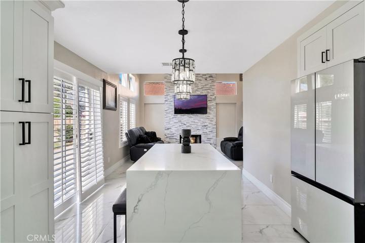 858 Rock Ridge Court, Corona, California 92878