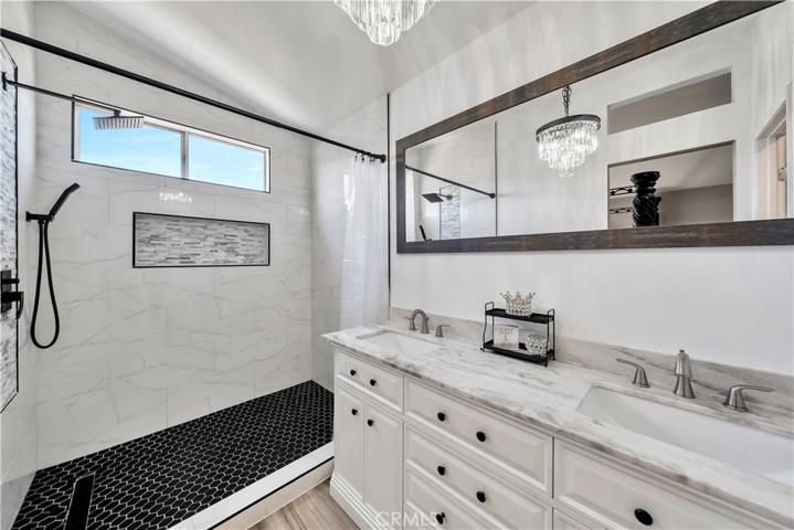 858 Rock Ridge Court, Corona, California 92878