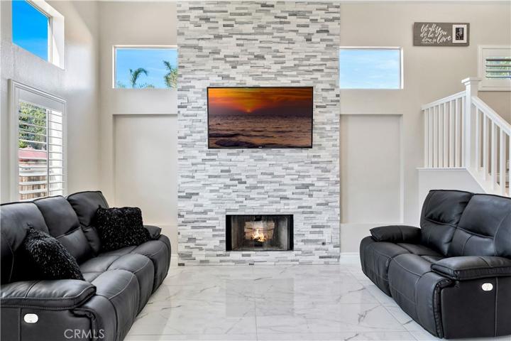 858 Rock Ridge Court, Corona, California 92878