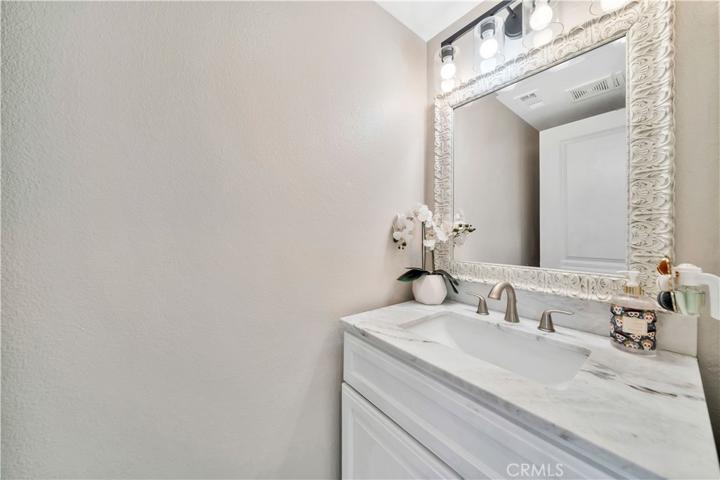 858 Rock Ridge Court, Corona, California 92878