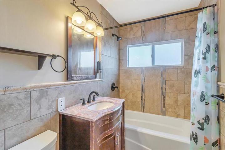 #117 Bathroom
