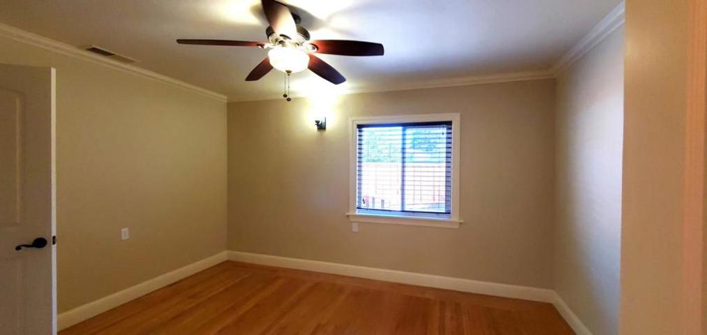 #116 Middle Bedroom