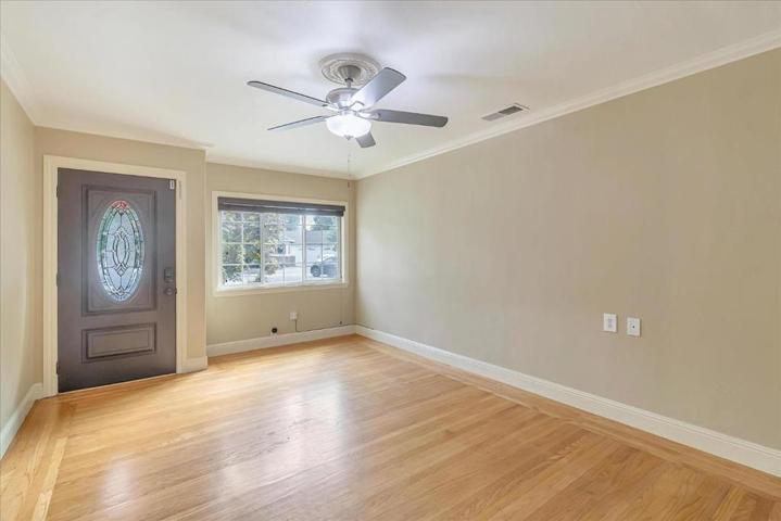 #117 Living Room