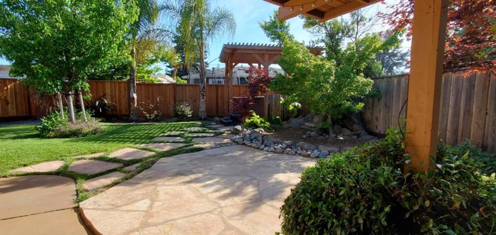 #116 Backyard