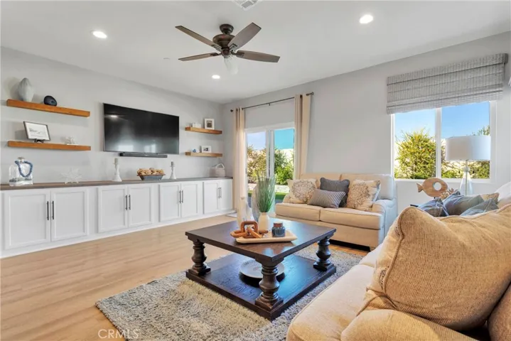 10860 Quarter Horse Avenue, Hesperia, California 92345
