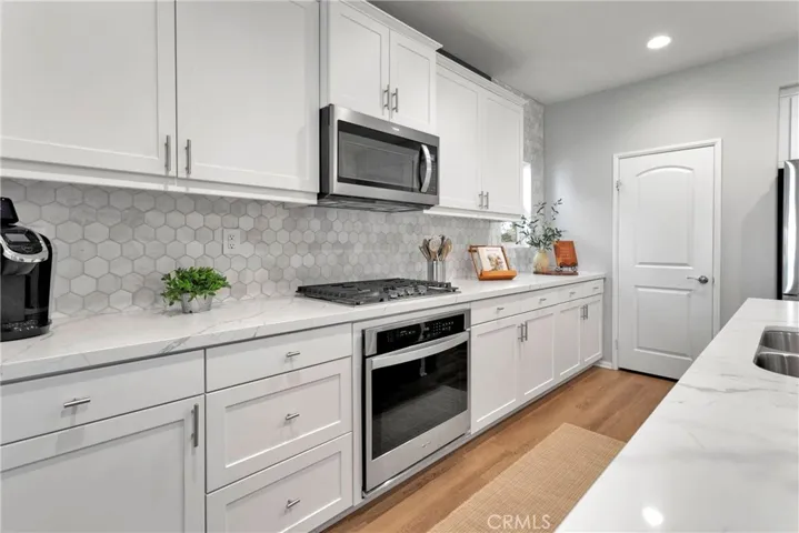 10860 Quarter Horse Avenue, Hesperia, California 92345