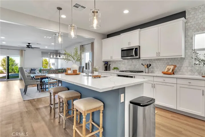 10860 Quarter Horse Avenue, Hesperia, California 92345
