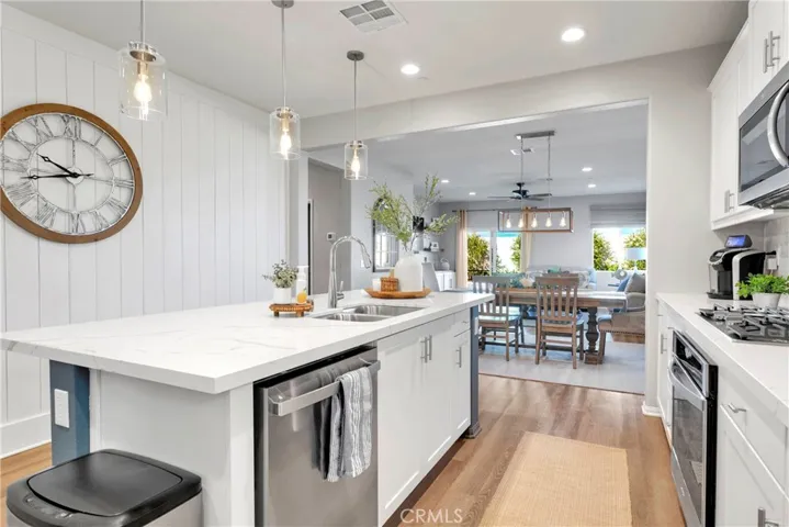 10860 Quarter Horse Avenue, Hesperia, California 92345