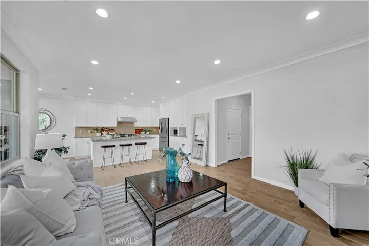 71 Overbrook, Irvine, California 92620
