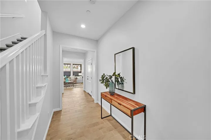 71 Overbrook, Irvine, California 92620