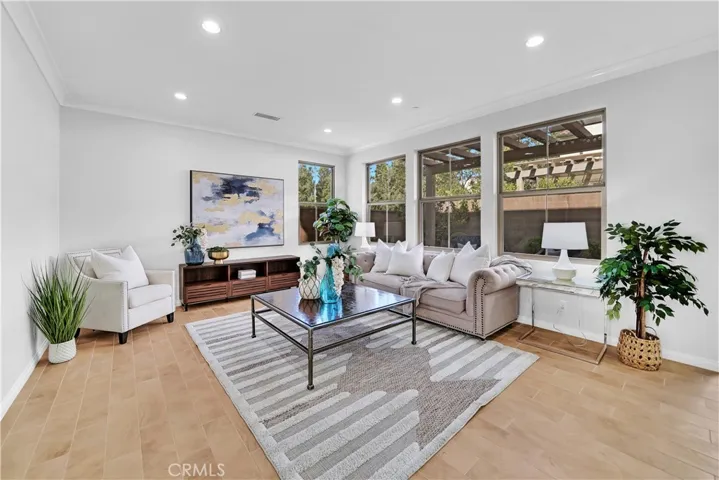 71 Overbrook, Irvine, California 92620