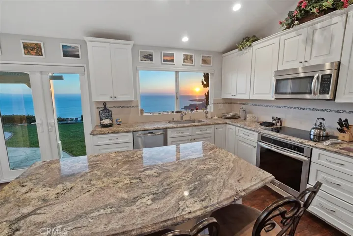 And what a spectacular place to do dishes!