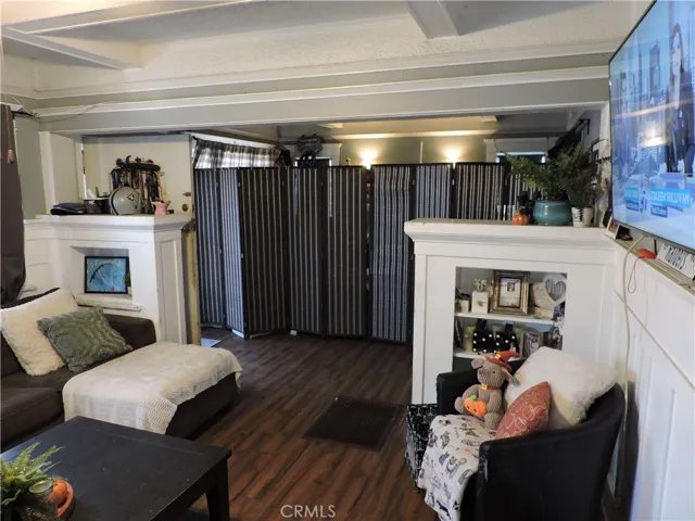 135 W 62nd Street, Los Angeles, California 90003