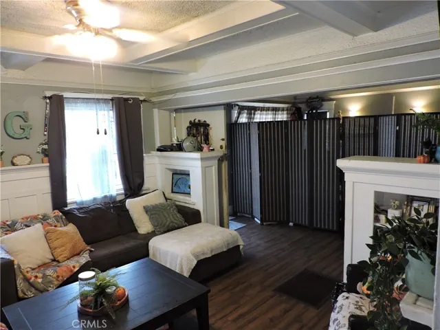 135 W 62nd Street, Los Angeles, California 90003