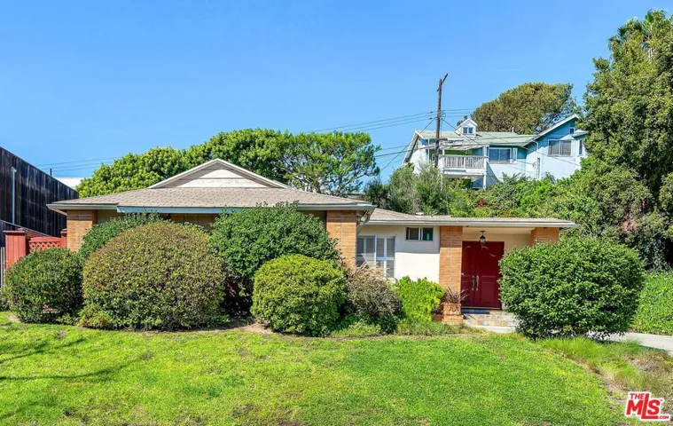 13201 Warren Avenue, Los Angeles, California 90066
