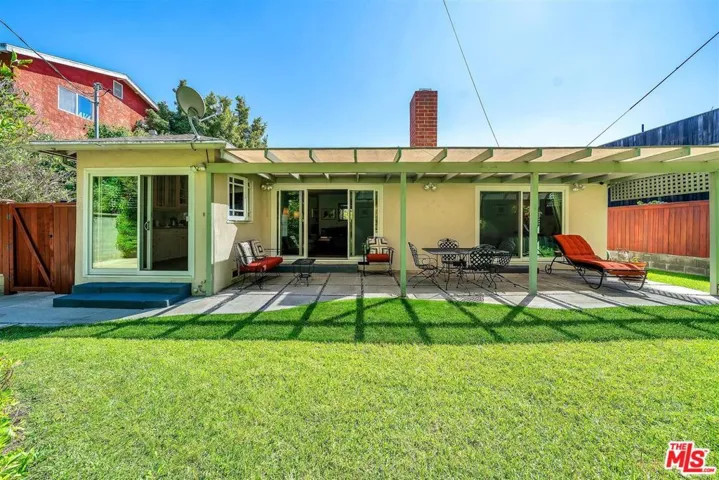 13201 Warren Avenue, Los Angeles, California 90066