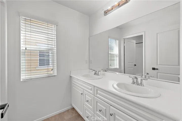 12907 Luna Street, Eastvale, California 92880