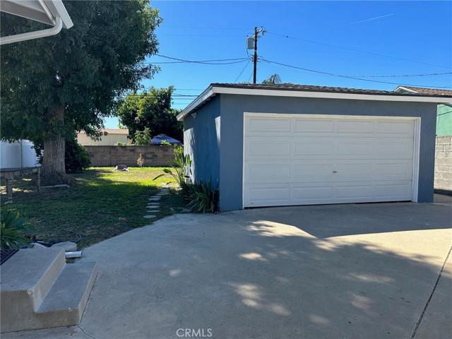 19520 Enadia Way, Reseda, California 91335