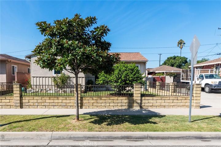 24015 Neptune Avenue, Carson, California 90745
